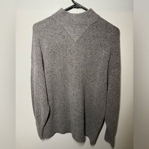 Everlane Crew Small Heathered Charcoal sweater